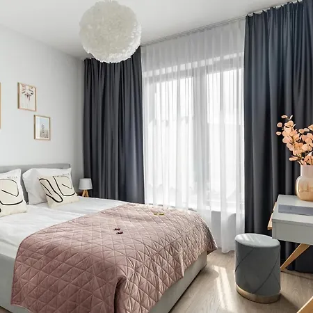 Scala Apartamenty- Porto 格但斯克
