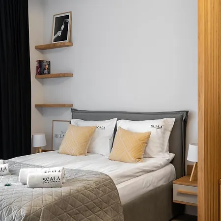 Scala Apartamenty- Porto Apartment *